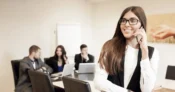 VAGA DE ASSISTENTE COMERCIAL